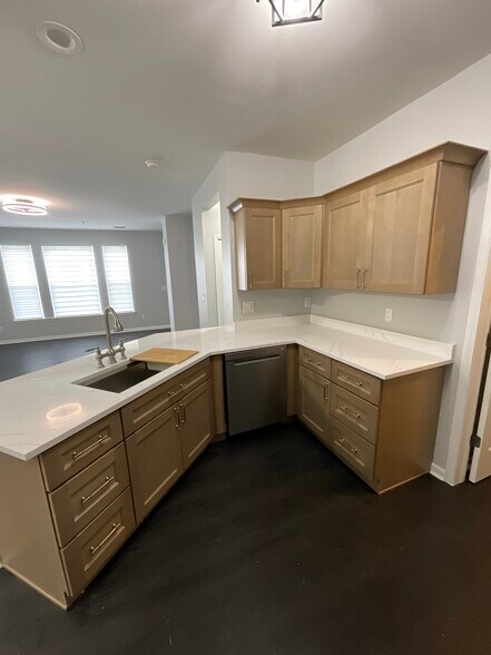 Building Photo - 23840 Northstone Village Dr