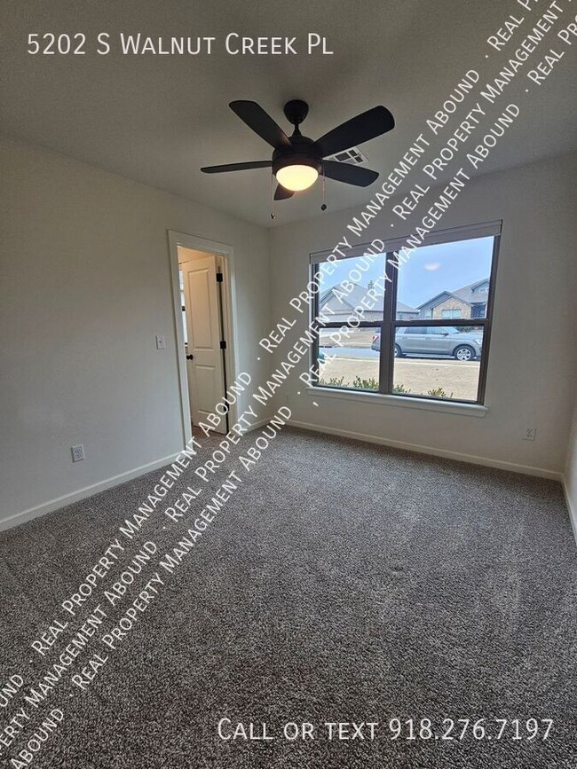 Building Photo - Gated Community, Turn Key!  Sand Springs!