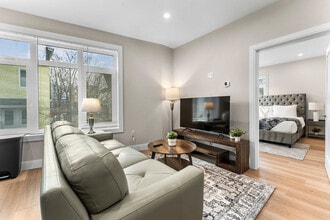 Building Photo - 394 McGrath Hwy