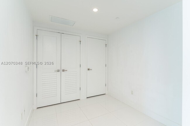 Building Photo - 1080 Brickell Ave