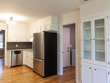 Building Photo - 1122 E 51st St