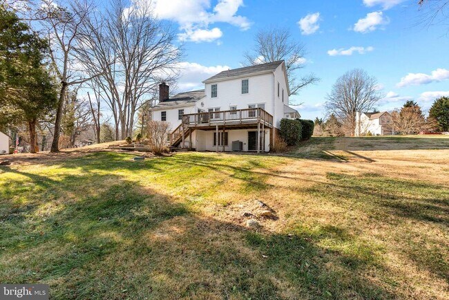 Building Photo - 7329 Fleetwood Ct