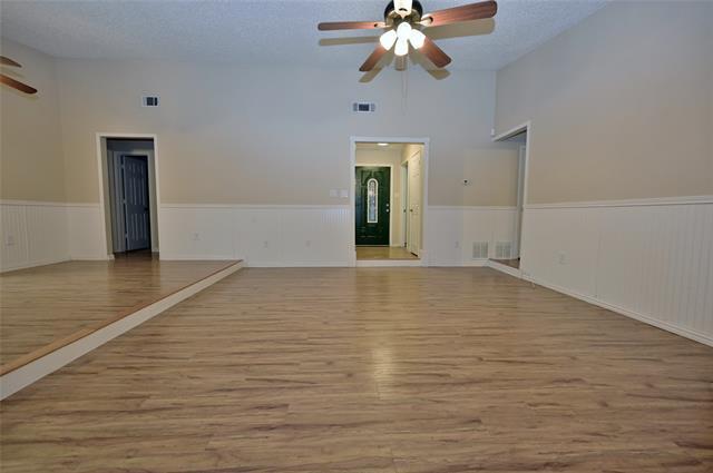 Building Photo - 4107 Pyracantha Dr