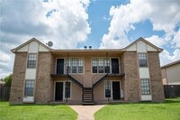 Building Photo - 1900 Woodsman Dr