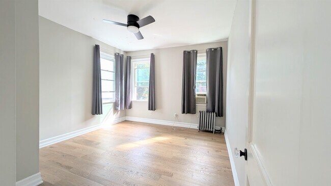 Building Photo - 125 Highland Ave