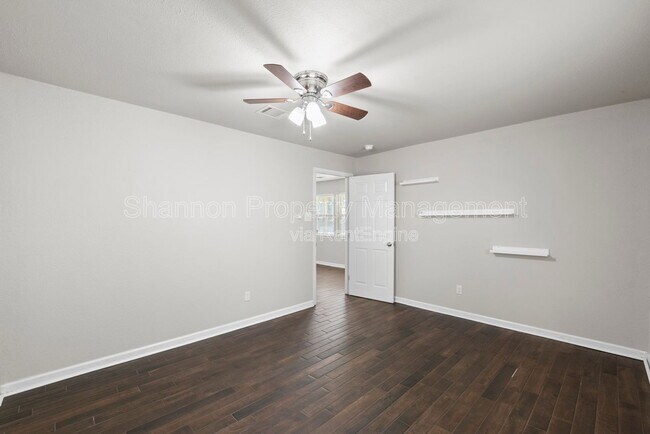 Building Photo - 709 E 41st St