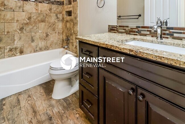 Building Photo - 3 Bedroom Pet-Friendly Home in St. Petersburg, FL with Main Street Renewal
