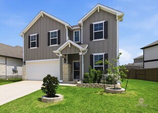 Building Photo - 4 BEDROOMS | 3 FULL BATHS | SOLAR PANELS | LOFT | DAVIS RANCH