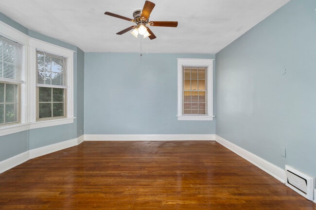 Building Photo - 3714 Walnut St