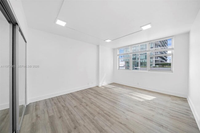 Building Photo - 3301 NE 5th Ave