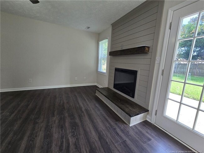 Building Photo - 625 Winthrop Ct