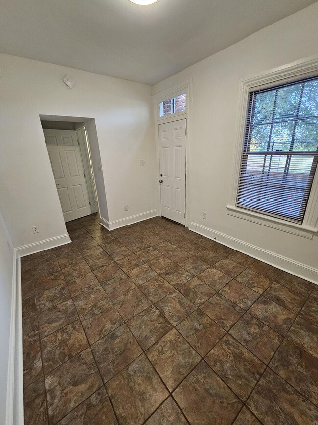 Master bedroom - 513 N Henry St