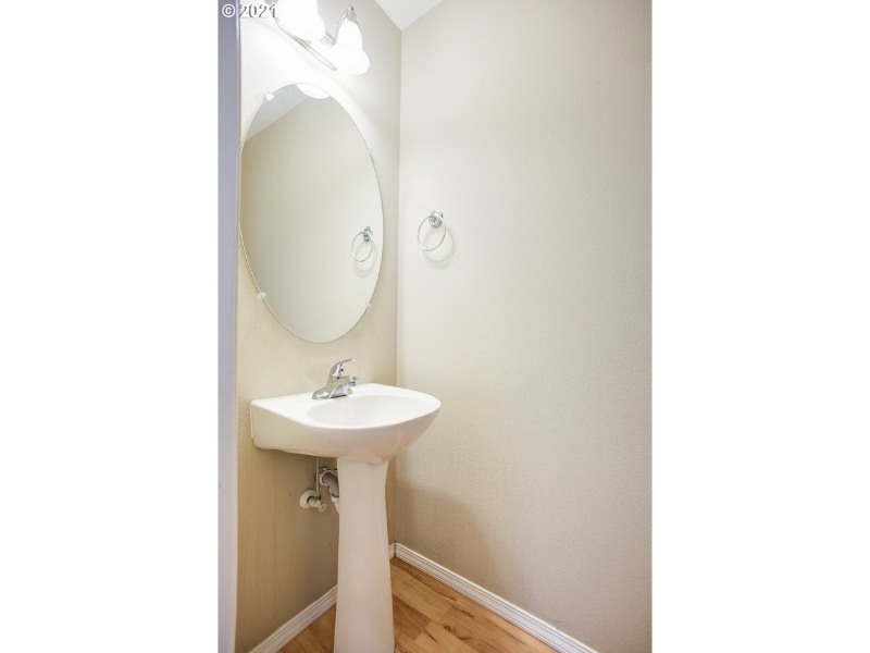 Building Photo - 1322 SE 84th Ave