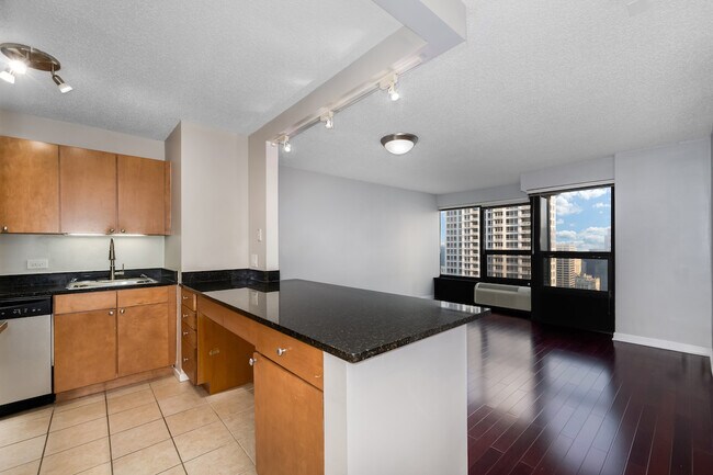 Building Photo - 30 E Huron St