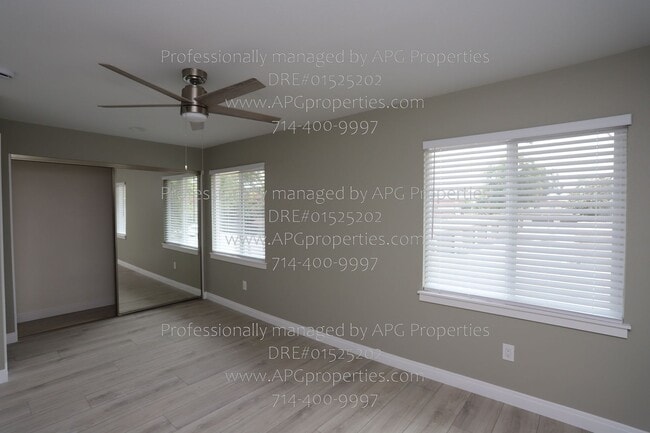 Building Photo - 1409 N Roundtree Ln