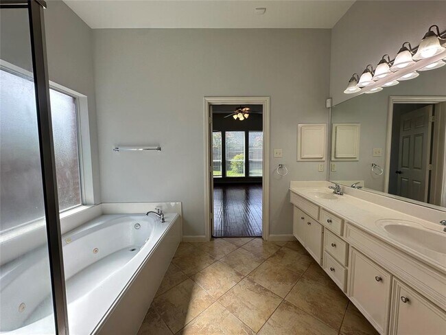 Building Photo - 5218 Pebble Bluff Ln