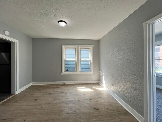 Livingroom - 1413 Margaret St