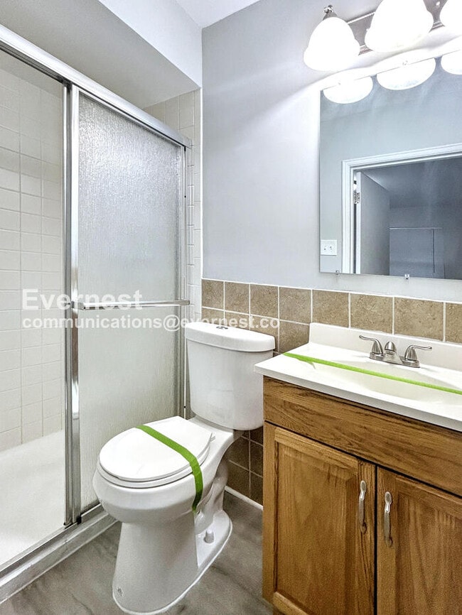 Building Photo - 12465 Shoreside Dr