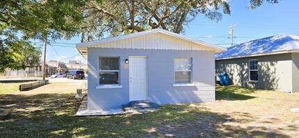 Building Photo - 134 E St