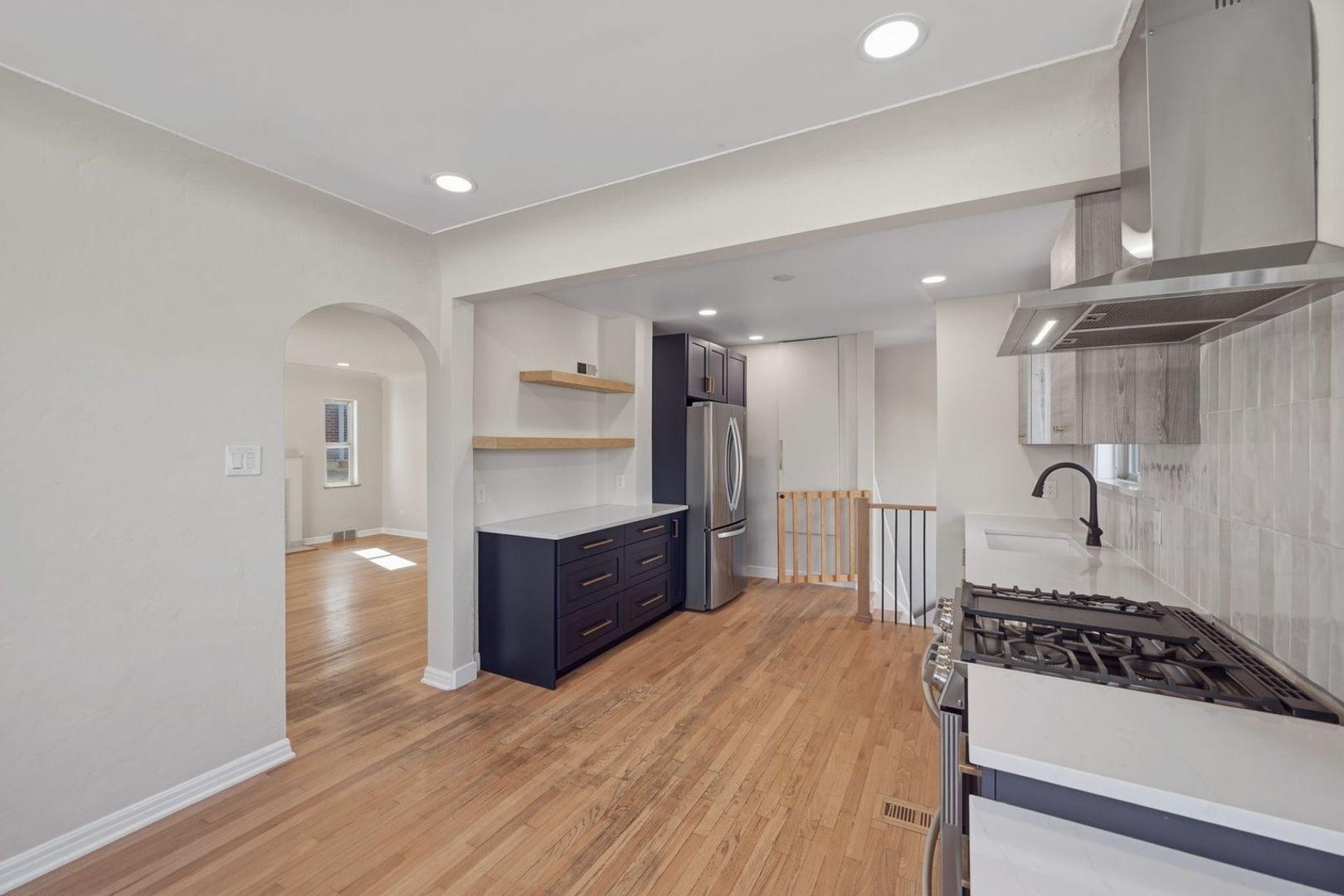 Building Photo - 665 Krameria St