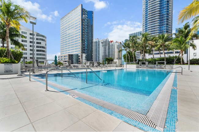 Building Photo - 951 Brickell Ave