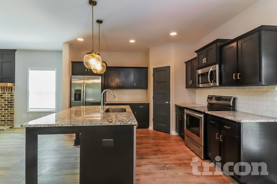 Building Photo - 126 Cedar Pk Wy