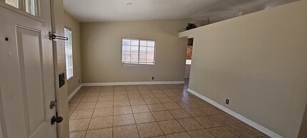 Building Photo - 2341 Langhorn St