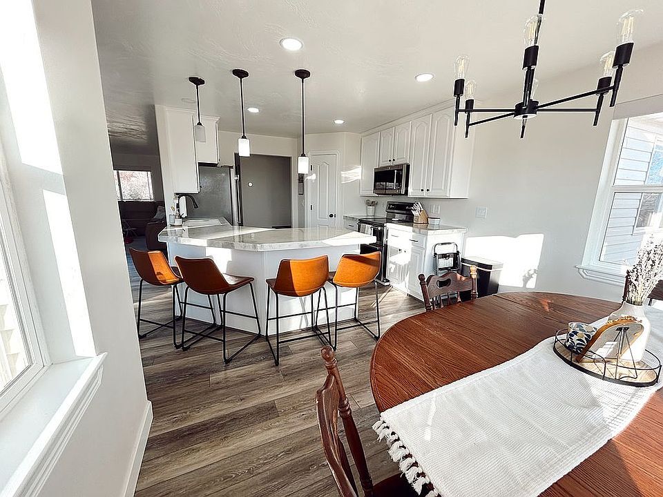 Building Photo - 627 W 2000 N