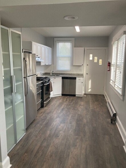 Building Photo - 62 N Doughty Ave