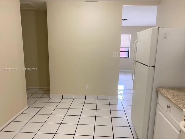 Building Photo - 4051 SW 23rd St