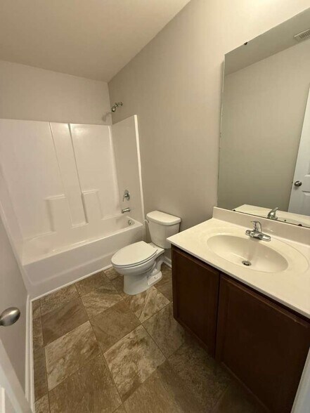 Building Photo - 717 Trap Shooter Cir