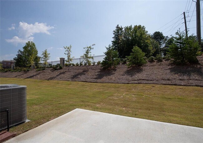 Building Photo - 2425 Livi Ln