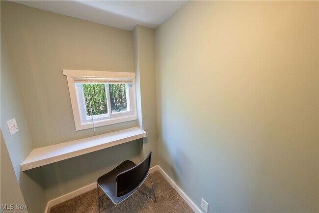 Building Photo - 99 Smith St