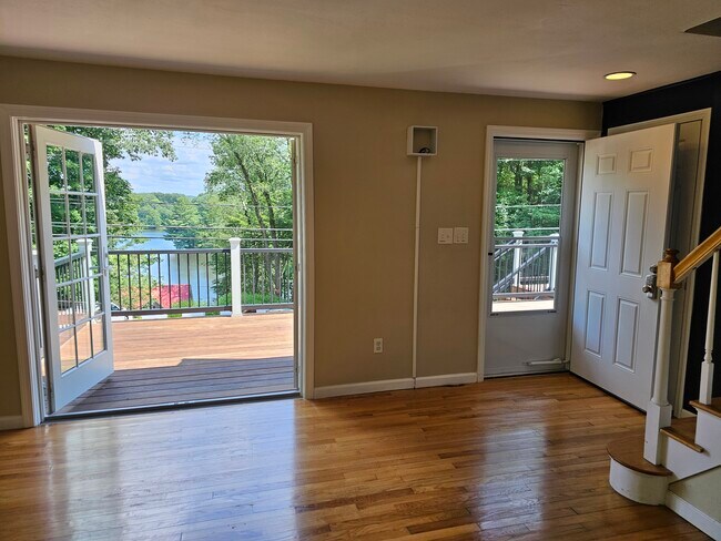 Building Photo - 205 Catlin Rd