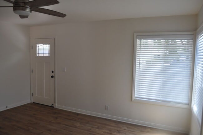 Building Photo - 4BR/2BA Single Family Poway Home “Single L...