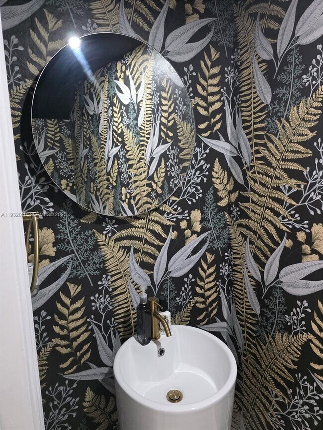 Building Photo - 16643 SW 80th Terrace