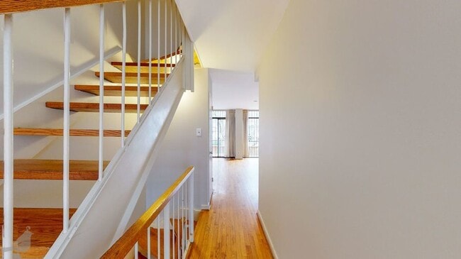 Building Photo - 226 M St SW