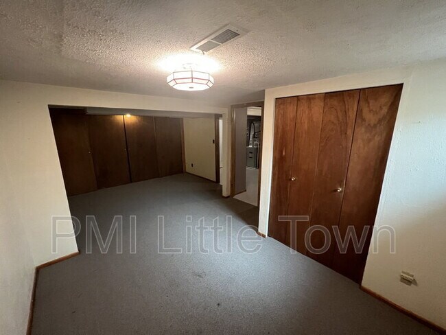 Building Photo - 5001 W Tufts Ave