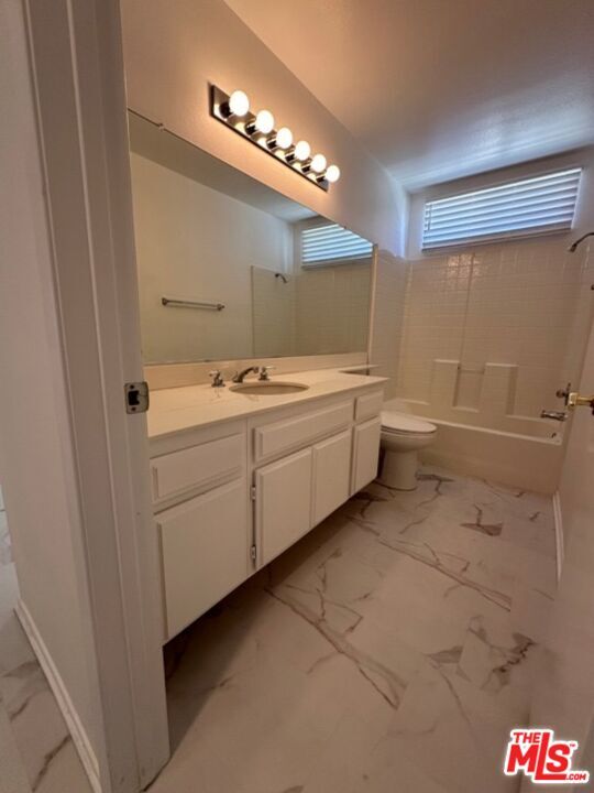 Building Photo - 5515 Trevino Way