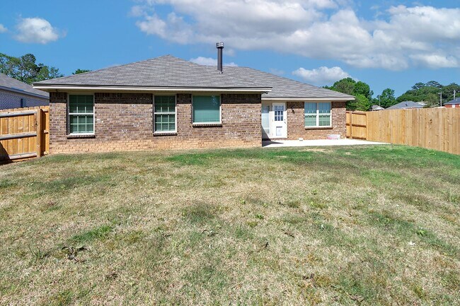 Building Photo - Home for rent in Prattville