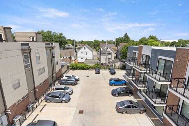 Building Photo - 12607 Larchmere Blvd