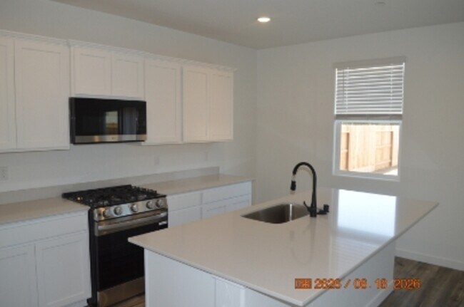 Building Photo - 4139 Scarlet Ct