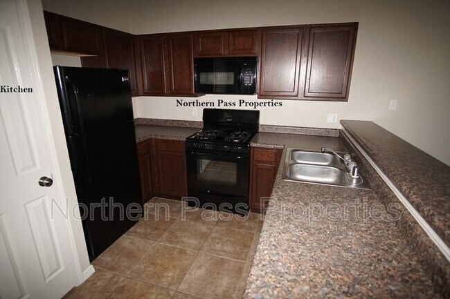 Building Photo - 10692 Canyon Sage Dr