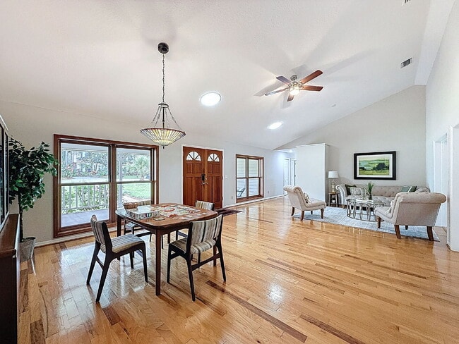 Building Photo - 1055 Riverside Ridge Rd