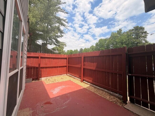 Building Photo - 1026 Wuthering Way