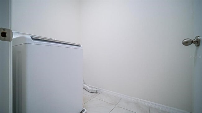 Building Photo - 326 Meadowbrook Blvd