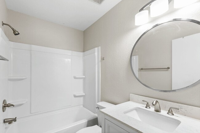 Building Photo - 901-903 Allen St