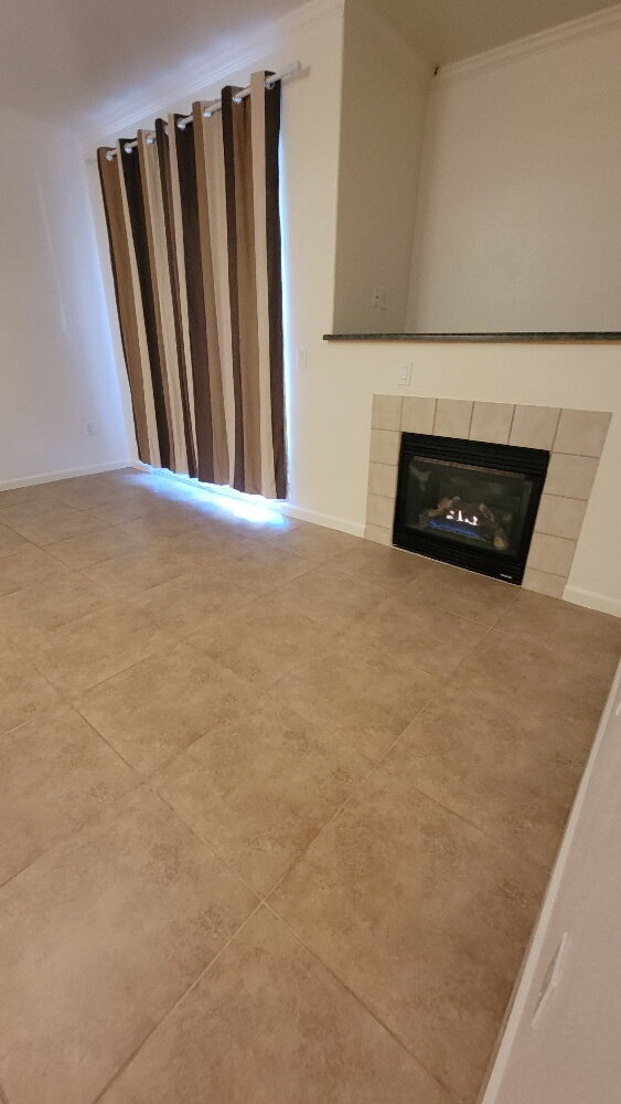 Building Photo - Charming 1-Bedroom Retreat in Roseville - ...