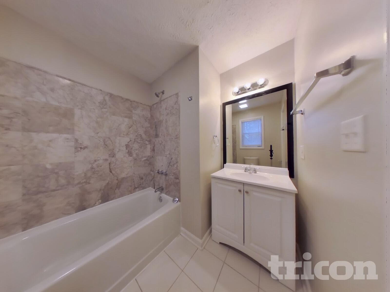 Building Photo - 2280 Lexington Way