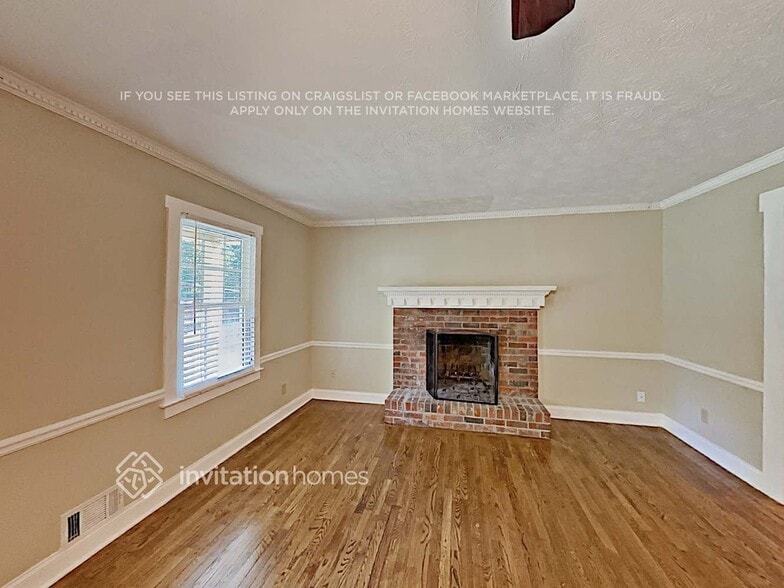 Building Photo - 4010 Derby Dr